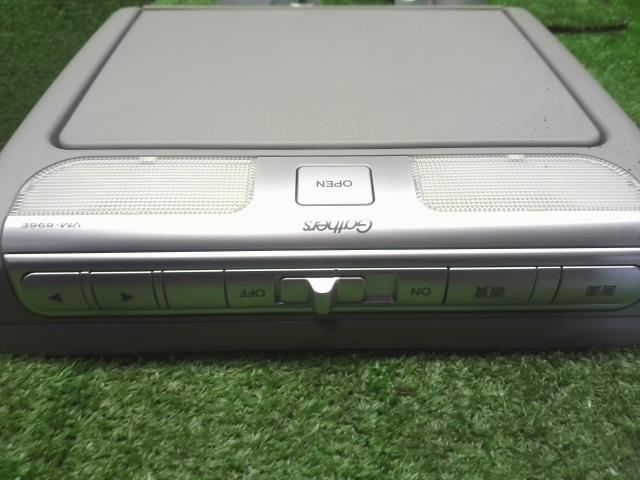 【中古】フリード DBA-GB4 リアモニター フリップダウン SANYO 08A20-8L0-711 自社品番250231 B557P
