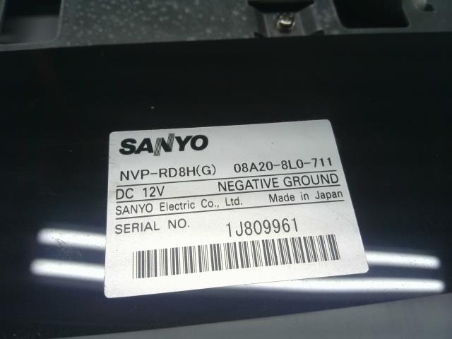 【中古】フリード DBA-GB4 リアモニター フリップダウン SANYO 08A20-8L0-711 自社品番250231 B557P