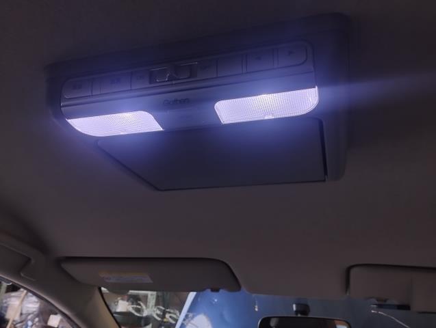 【中古】フリード DBA-GB4 リアモニター フリップダウン SANYO 08A20-8L0-711 自社品番250231 B557P