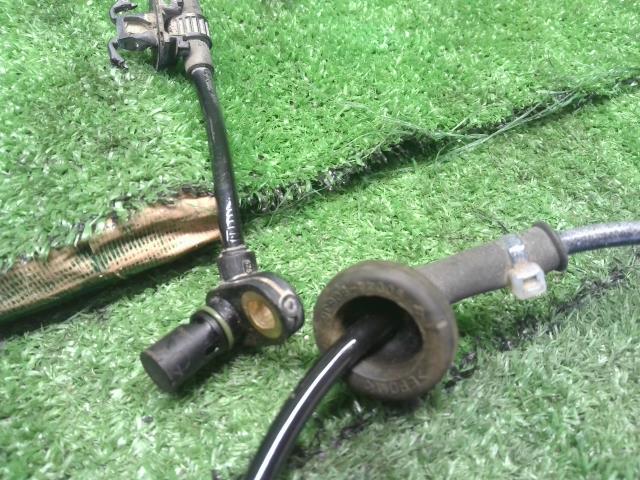 【中古】パッソ DBA-KGC35 右リア ＡＢＳセンサー 89545-B1070 自社品番250232 W24