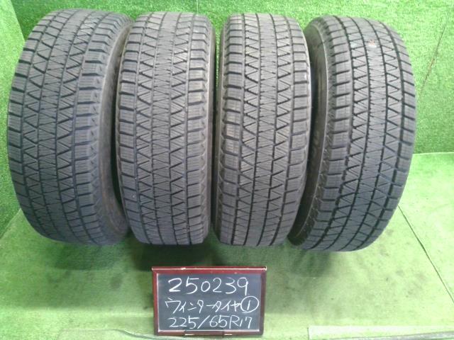 【中古】17インチ 冬 スタッドレスタイヤ 225/65R17 4本 21年製 ブリヂストン BLIZZAKDM-V3  自社品番250239