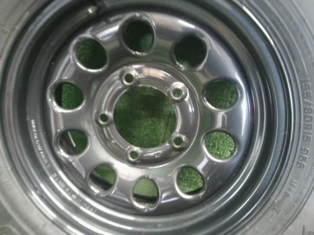 【中古】スペアタイヤ 15インチ ジムニー用  自社品番250245