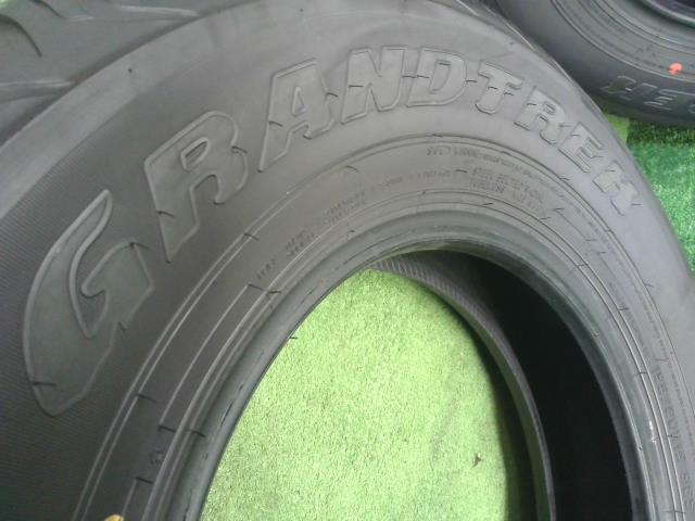 【中古】ダンロップ 夏 ノーマルタイヤ 195/80R15 4本 ダンロップ 24年製 自社品番250245