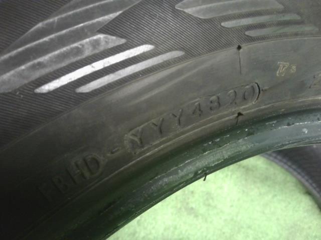 【中古】18インチ 冬 スタッドレスタイヤ 225/60R18 1本 ヨコハマ 20年製 ICEGUARDGO75 自社品番250245