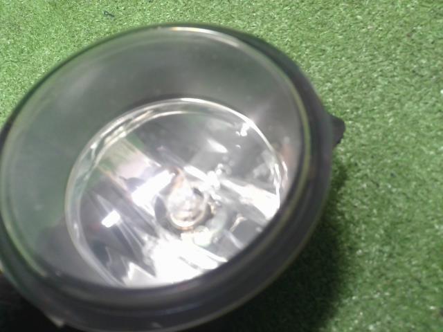 【中古】ソリオ DBA-MA15S 右フォグランプ デイライト カバー付 35500-63J04 自社品番250246 ZJ3