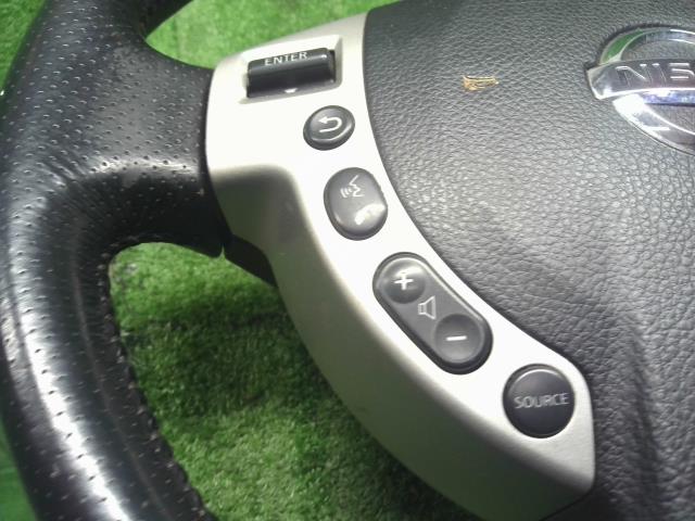 【中古】エクストレイル DBA-NT31 ステアリングホイール ハンドル 　レザー　純正　ｲﾝﾌﾚｰﾀｰ欠品48430-JG01A 自社品番250247 AX6