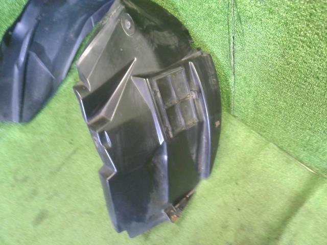 【中古】フィアット 500 ABA-31212 左フロントインナーフェンダー ライナー  自社品番250248