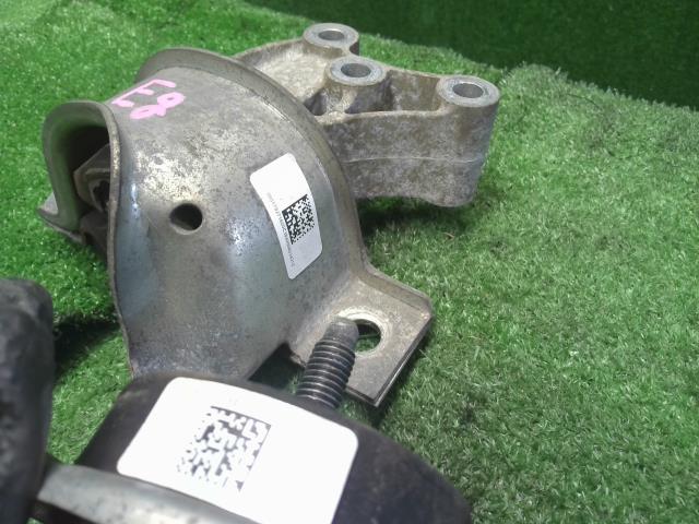 【中古】フィアット 500 ABA-31212 エンジンマウント  自社品番250248