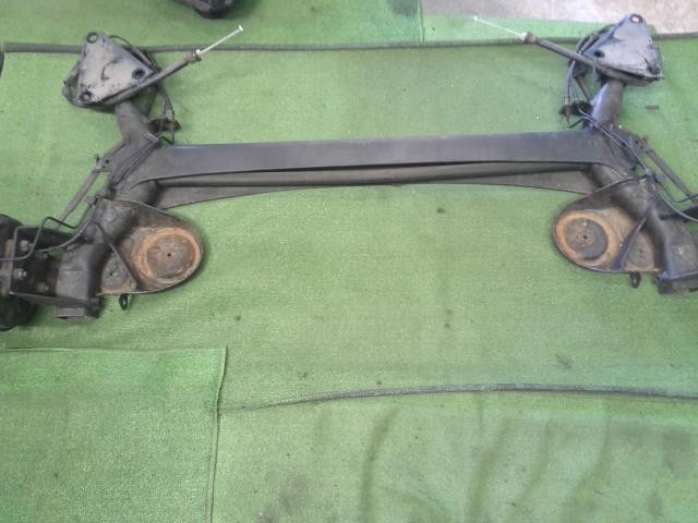 【中古】フィアット 500 ABA-31212 リアアクスルホーシング  自社品番250248