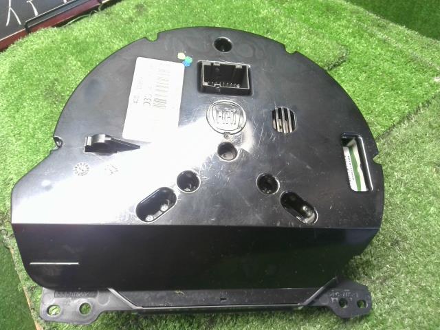 【中古】フィアット 500 ABA-31212 スピードメーター  自社品番250248