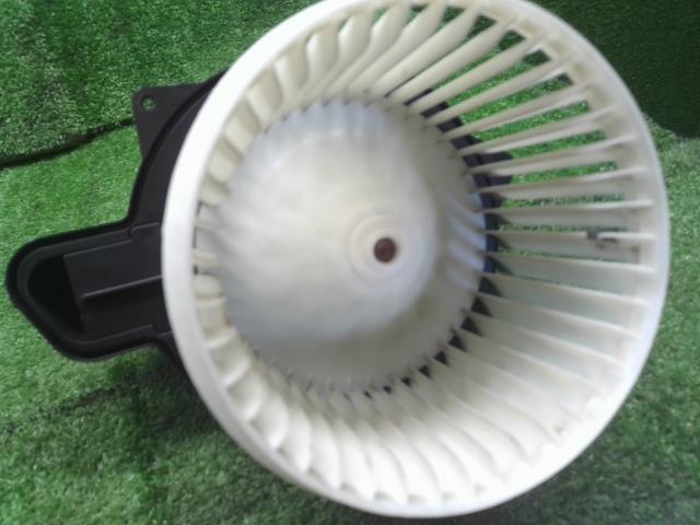 【中古】フィアット 500 ABA-31212 ヒーターブロアモーター  自社品番250248