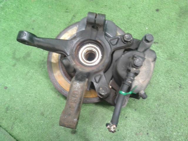 【中古】ＫＥＩ CBA-HN22S 右フロントナックルハブ 45110-75810 自社品番250255 ZJ3