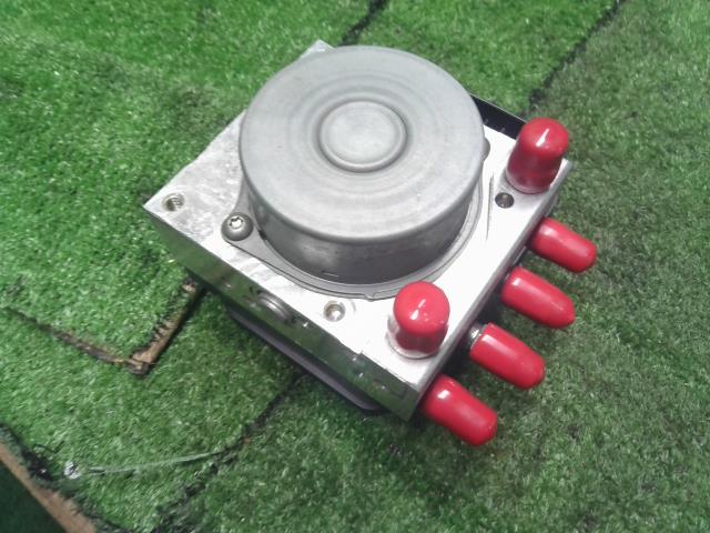 【中古】アルト DBA-HA36S ＡＢＳアクチュエーター 56130-74PB3 自社品番250259 ZJ3