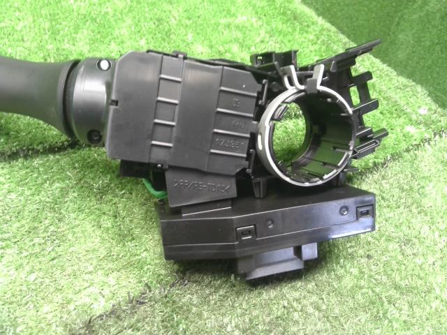 【中古】アルト DBA-HA36S ライト側 ディマー コンビネーション スイッチ 37210-74PA2 自社品番250259 ZJ3