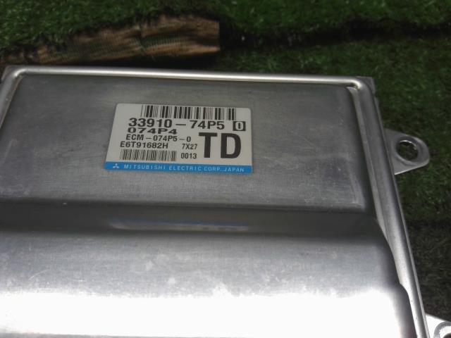 【中古】アルト DBA-HA36S エンジンコンピューター ECU 33910-74P50 自社品番250259 ZJ3