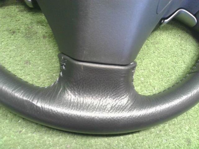 【中古】ヴォクシー DBA-ZRR70W ステアリングホイール ハンドル 45100-28470-B0 自社品番250263 1F7