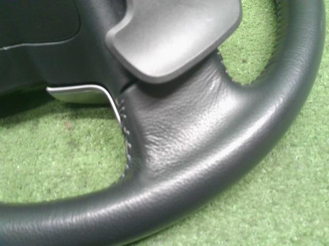 【中古】ヴォクシー DBA-ZRR70W ステアリングホイール ハンドル 45100-28470-B0 自社品番250263 1F7