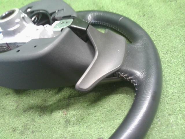 【中古】ヴォクシー DBA-ZRR70W ステアリングホイール ハンドル 45100-28470-B0 自社品番250263 1F7