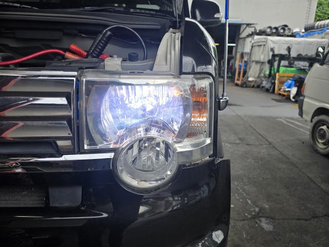 【中古】ムーヴコンテ DBA-L585S 左右 ヘッドランプ ライト 81130-B2450,81170-B2450 自社品番250270 X07