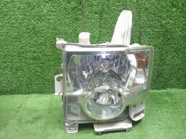 【中古】ムーヴコンテ DBA-L585S 左右 ヘッドランプ ライト 81130-B2450,81170-B2450 自社品番250270 X07