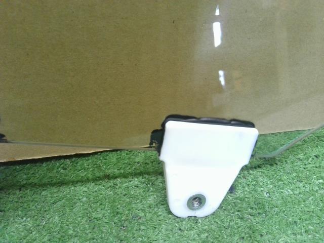 【中古】インプレッサ DBA-GP7 右フロントドアガラス 61011FJ021 自社品番250275 G1U