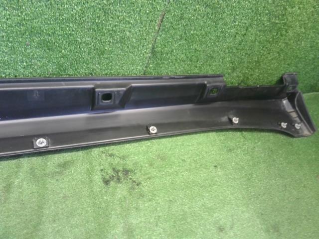 【中古】ＸＶ DBA-GT7 左サイドステップ スポイラー 91112FL110 自社品番250276 K1X