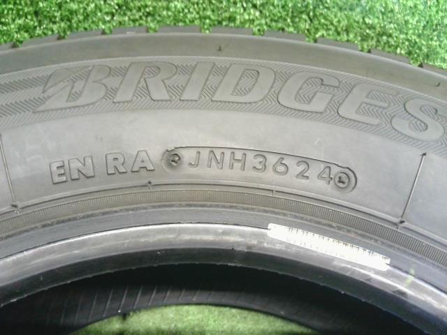 【中古】12インチ 冬 スタッドレスタイヤ 145/80R12 2本 ブリヂストン 24年製 W300   自社品番250278