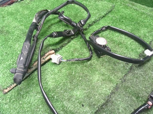 【中古】サンバー 3BD-S331B リアバンパー ソナー  自社品番250278 T22