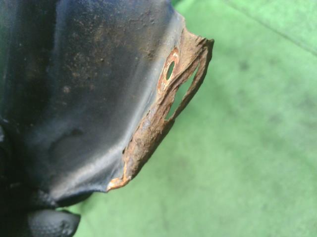 【中古】ＡＺワゴン DBA-MJ23S 左フロントフェンダー 1A08-52-211 自社品番250287 ZED