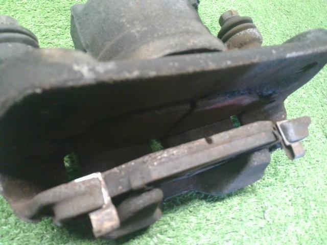 【中古】ジムニー E-JA22W 右フロントキャリパー 55101-70AA1 自社品番250288 Y33