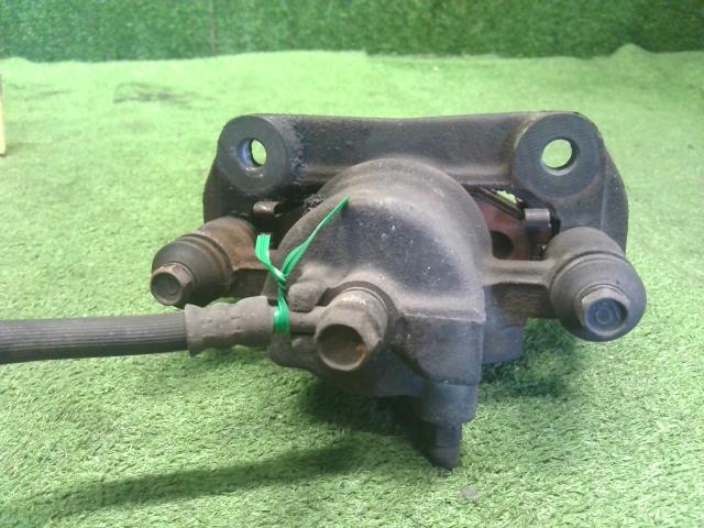 【中古】ジムニー E-JA22W 右フロントキャリパー 55101-70AA1 自社品番250288 Y33