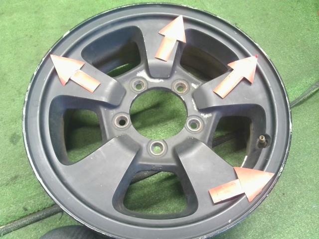 【中古】ジムニー E-JA22W ホイール 4本 純正 16インチ  自社品番250288 Y33