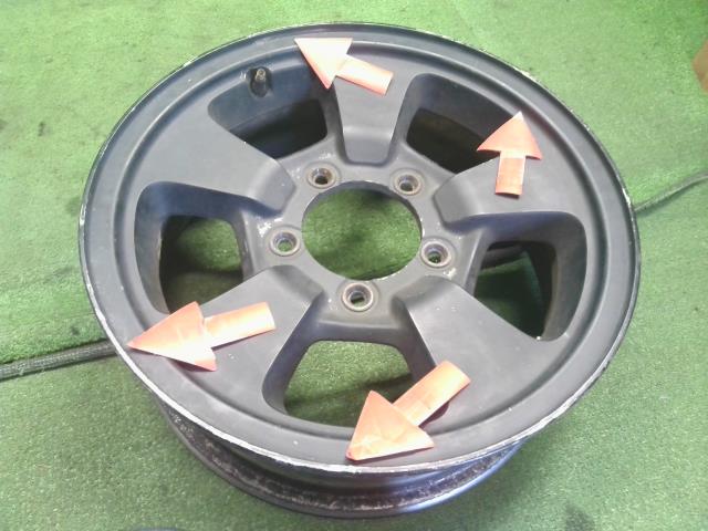【中古】ジムニー E-JA22W ホイール 4本 純正 16インチ  自社品番250288 Y33