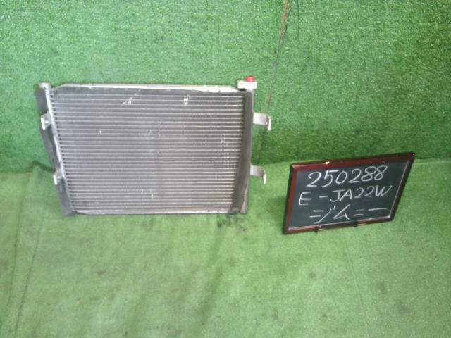 【中古】ジムニー E-JA22W コンデンサー 95311-83C21 自社品番250288 Y33