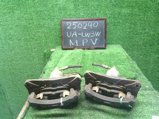 【中古】ＭＰＶ UA-LW3W 左右 リアキャリパー LEY4-26-99X 自社在庫250290 29Y