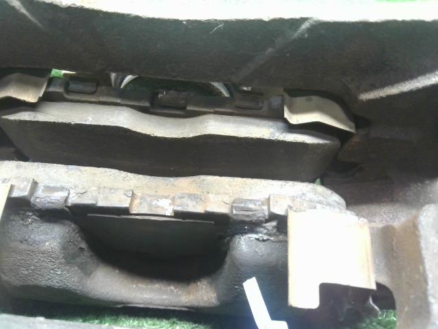 【中古】ＭＰＶ UA-LW3W 左右 リアキャリパー LEY4-26-99X 自社在庫250290 29Y