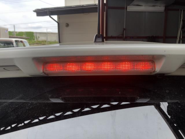 【中古】スイフト CBA-ZC32S バックドア リアゲート スポイラー 83980-71L02-ZVR 自社品番250291 ZVR