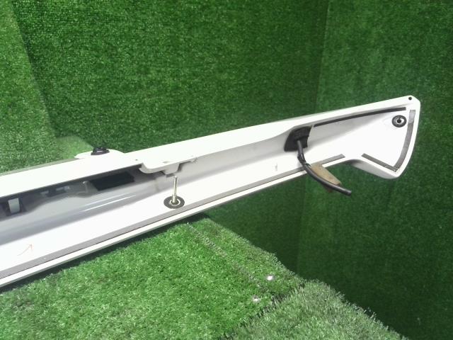 【中古】スイフト CBA-ZC32S バックドア リアゲート スポイラー 83980-71L02-ZVR 自社品番250291 ZVR