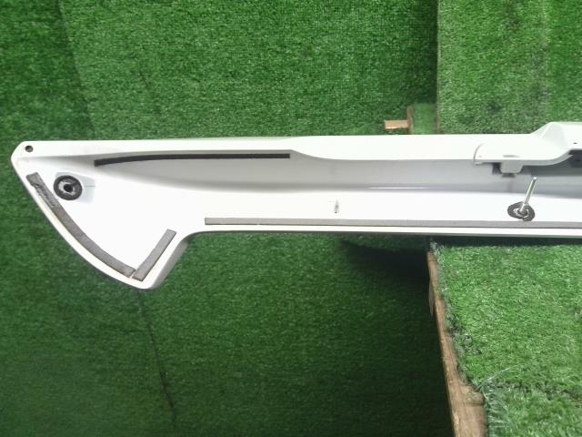 【中古】スイフト CBA-ZC32S バックドア リアゲート スポイラー 83980-71L02-ZVR 自社品番250291 ZVR