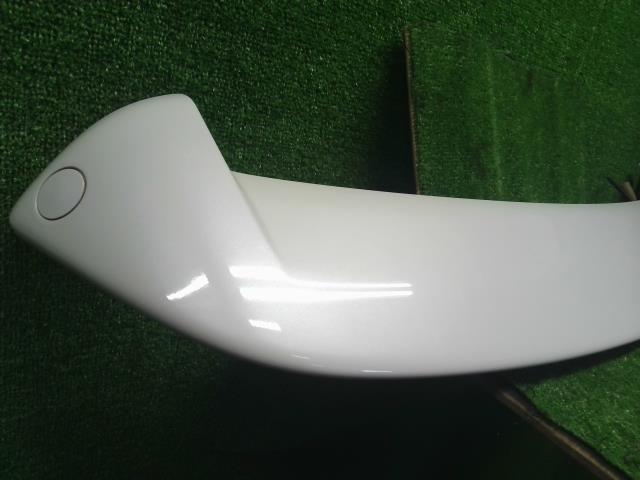 【中古】スイフト CBA-ZC32S バックドア リアゲート スポイラー 83980-71L02-ZVR 自社品番250291 ZVR