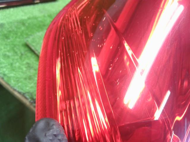 【中古】スイフト CBA-ZC32S 左テールランプ 35670-72L01 自社品番250291 ZVR