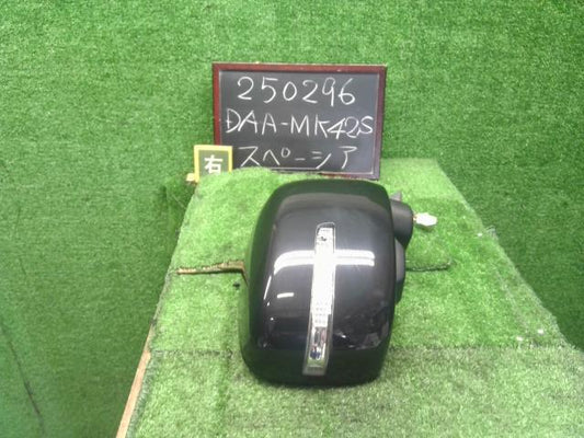 【中古】スペーシア DAA-MK42S 右ドアミラー サイドミラー 84701-81MD1-ZJ3 自社品番250296 A6R