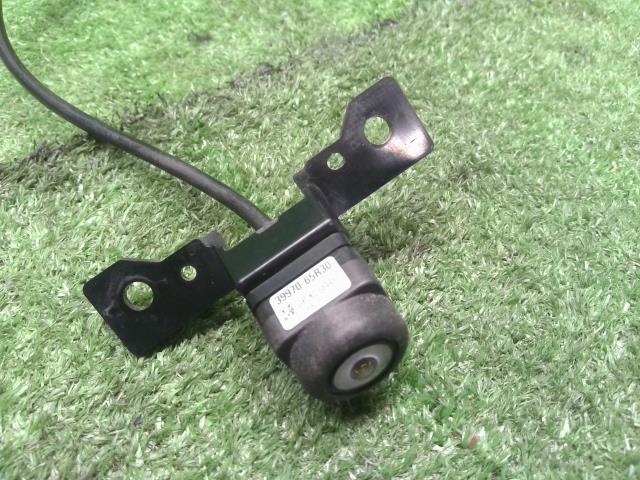 【中古】スペーシア DAA-MK42S フロントグリル用 カメラ 39970-65R30 自社品番250296 A6R