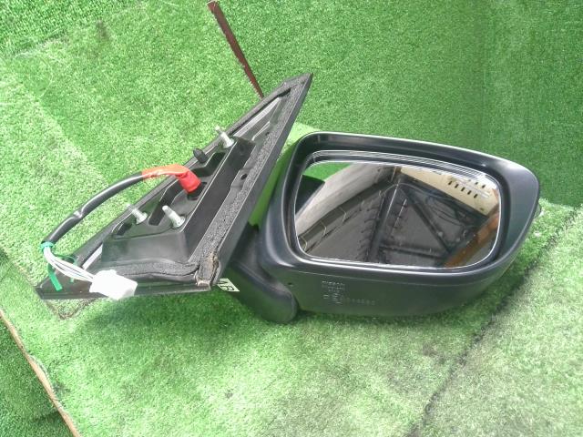 【中古】セレナ DAA-GNC27 右ドアミラー サイドミラー 96301-5TA0B 自社品番250297 QM1