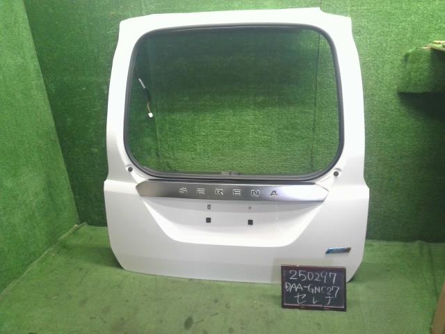 【中古】セレナ DAA-GNC27 バックドア リアゲート パネル K010M-5TAMA 自社品番250297 QM1