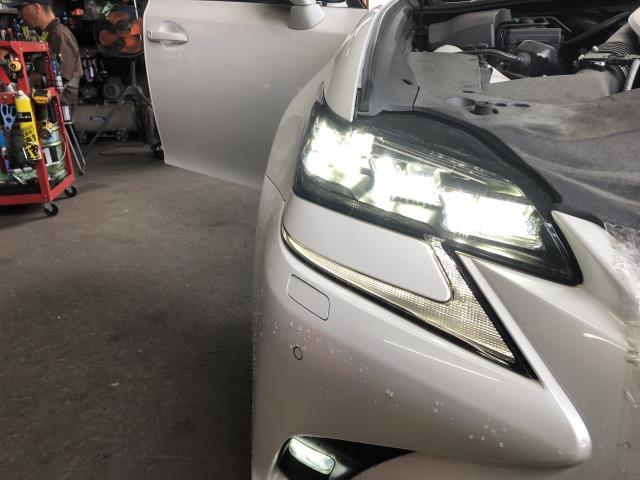 【中古】レクサス GS DBA-GRL11 右 ヘッドライト コンピューター コントロールユニット  自社品番250299 085