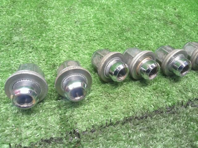 【中古】レクサス GS DBA-GRL11 純正ナット  自社品番250299 085