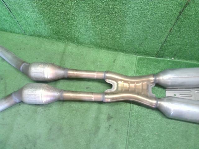 【中古】レクサス GS DBA-GRL11 フロントエキゾーストパイプ マフラー 触媒 17410-31D50 自社品番250299 085