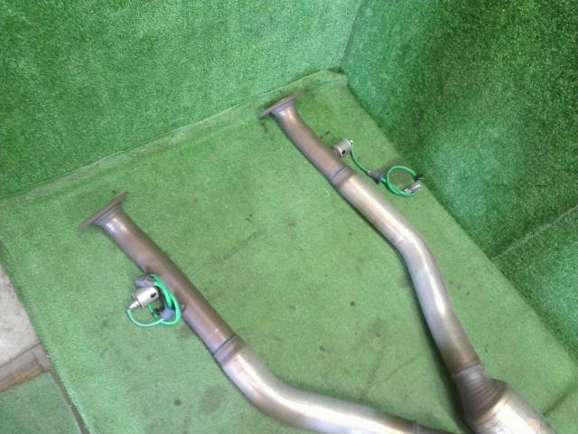 【中古】レクサス GS DBA-GRL11 フロントエキゾーストパイプ マフラー 触媒 17410-31D50 自社品番250299 085