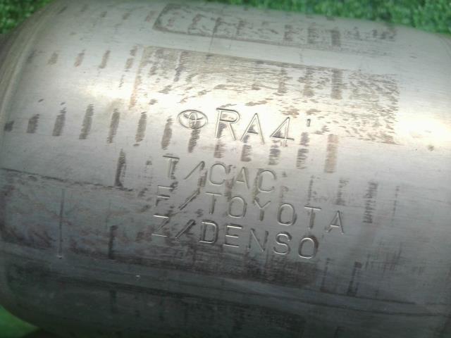 【中古】レクサス GS DBA-GRL11 フロントエキゾーストパイプ マフラー 触媒 17410-31D50 自社品番250299 085